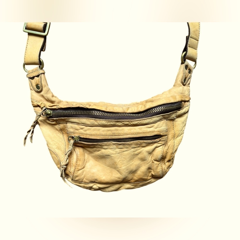 Creed  Crossbody leather OS. - Picture 2 of 8